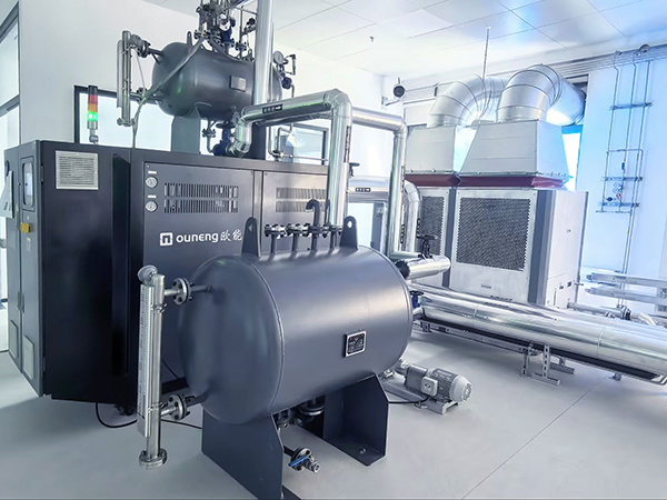 400度高溫油溫機(jī) 400度高溫油溫機(jī)